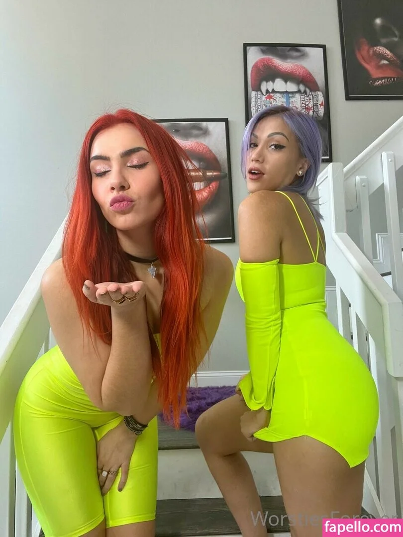 Salina De La Renta Onlyfans Photo Gallery 