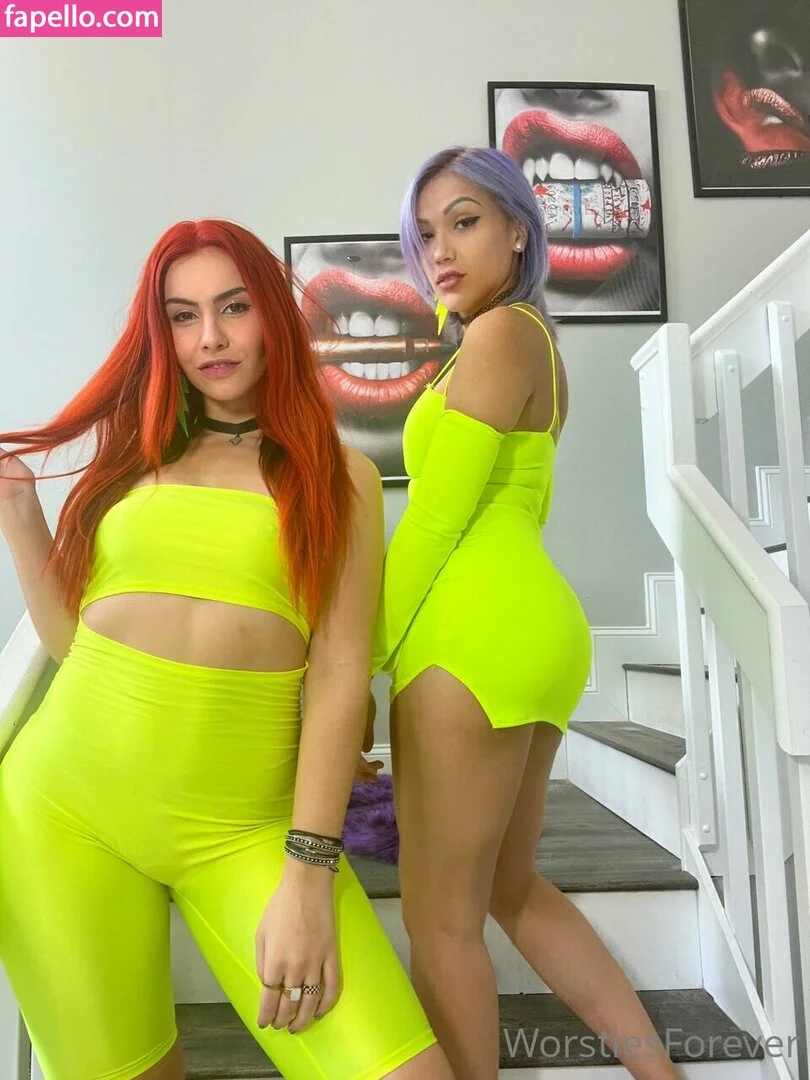 Salina De La Renta Onlyfans Photo Gallery 