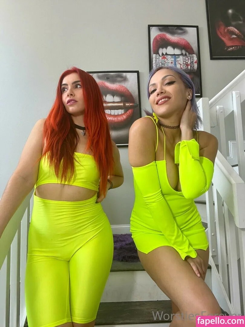 Salina De La Renta Onlyfans Photo Gallery 