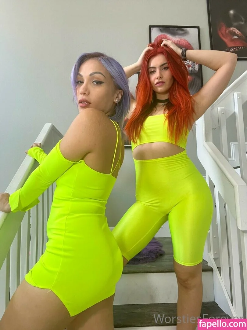 Salina De La Renta Onlyfans Photo Gallery 