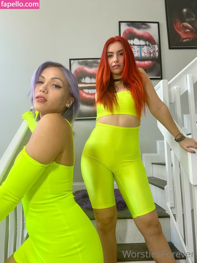 Salina De La Renta Onlyfans Photo Gallery 