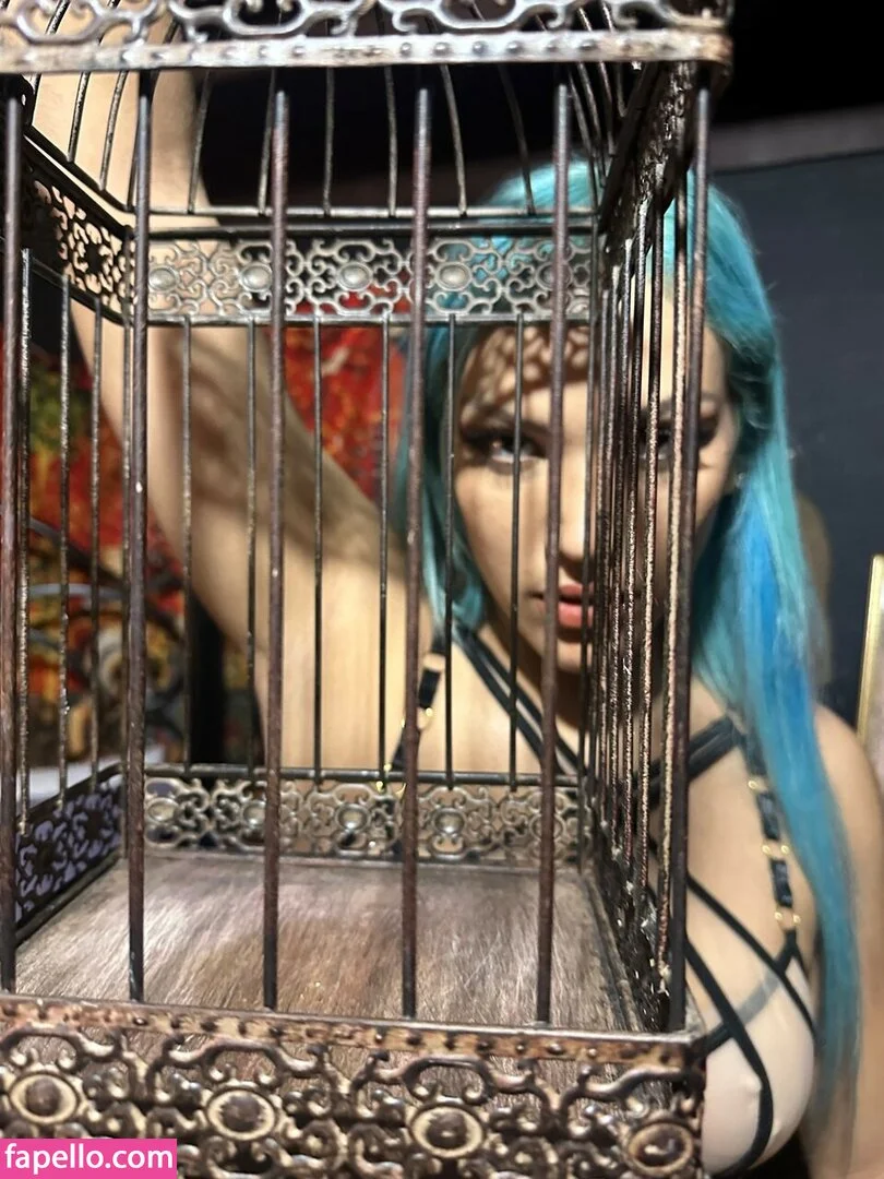 Salina De La Renta Onlyfans Photo Gallery 