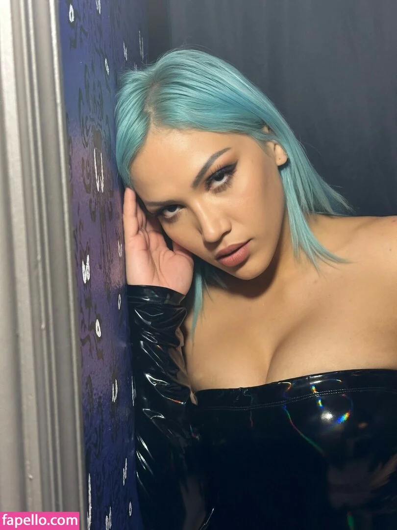 Salina De La Renta Onlyfans Photo Gallery 