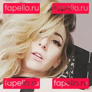 Itsrainingneon Onlyfans Photo Gallery 