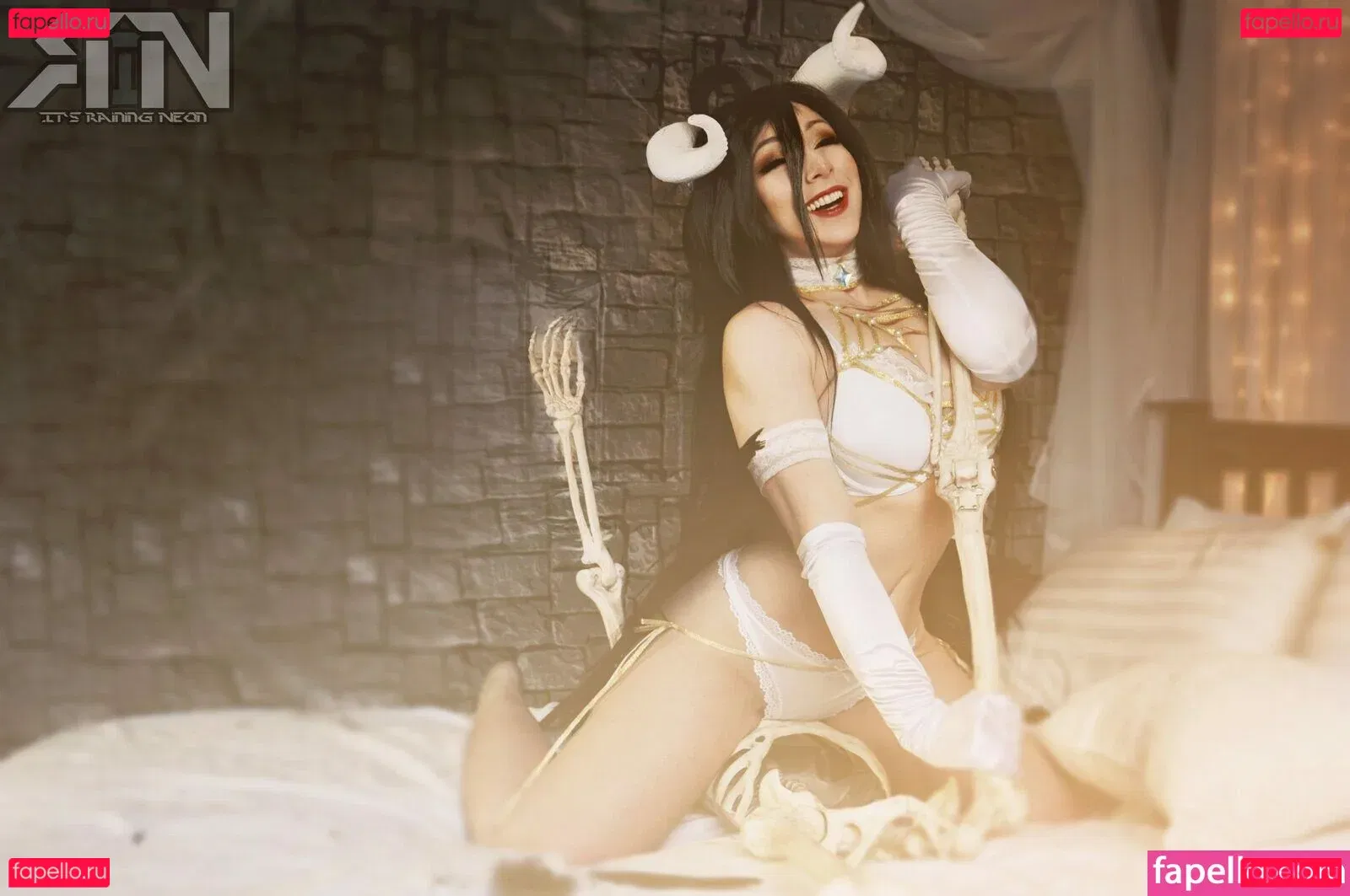 Itsrainingneon Onlyfans Photo Gallery 