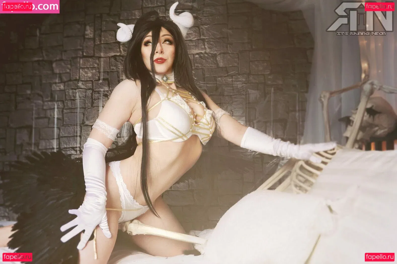 Itsrainingneon Onlyfans Photo Gallery 