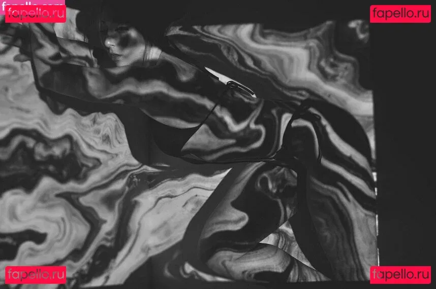 Itsrainingneon Onlyfans Photo Gallery 