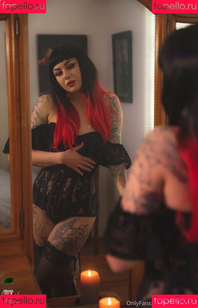 synthia_valentine Onlyfans Photo Gallery 