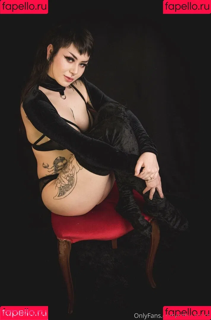 synthia_valentine Onlyfans Photo Gallery 