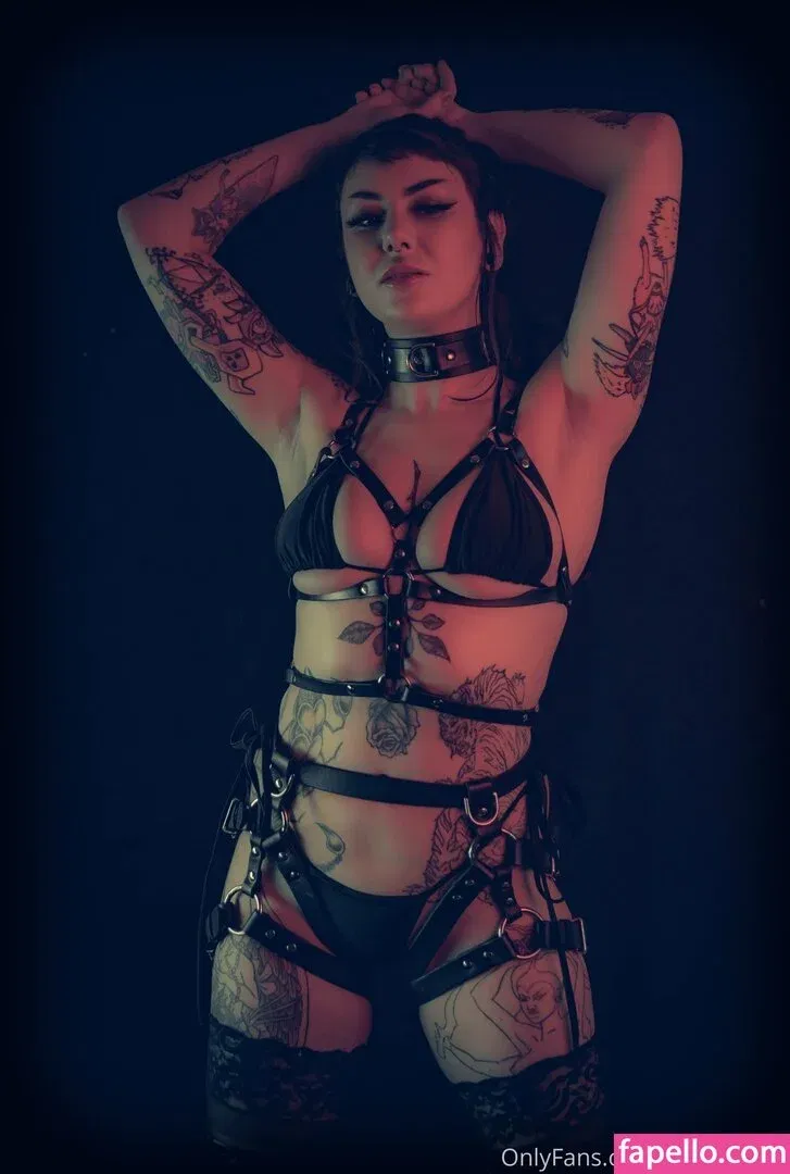 synthia_valentine Onlyfans Photo Gallery 