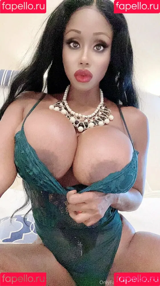 Busty Barbie Onlyfans Photo Gallery 