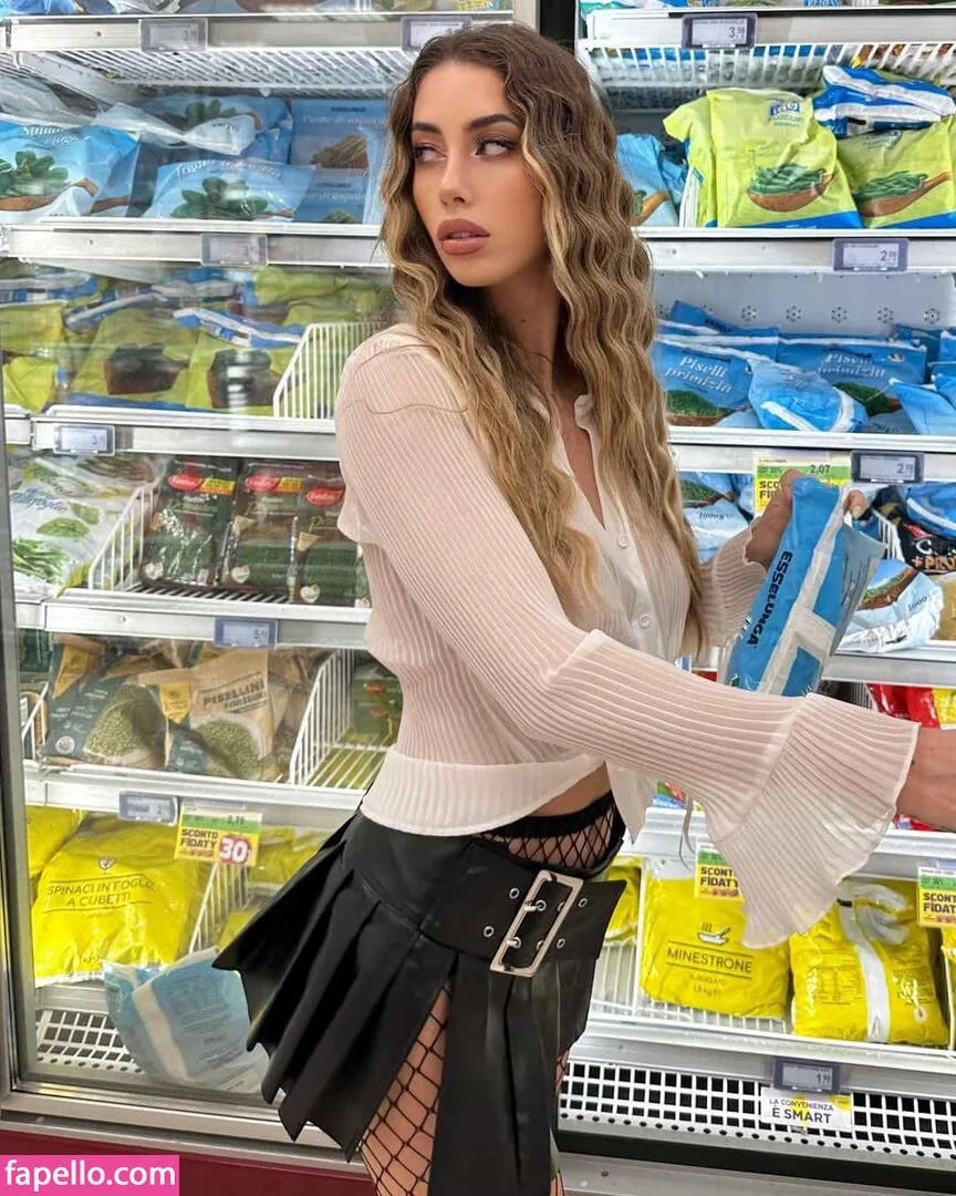 Eva Menta Onlyfans Photo Gallery 