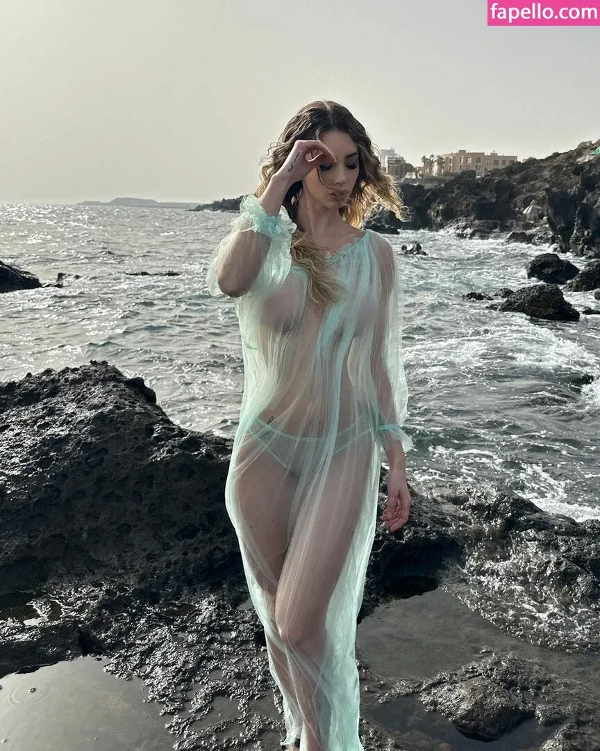 Eva Menta Onlyfans Photo Gallery 