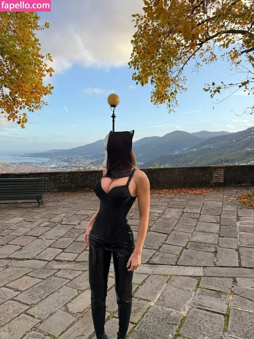 Eva Menta Onlyfans Photo Gallery 