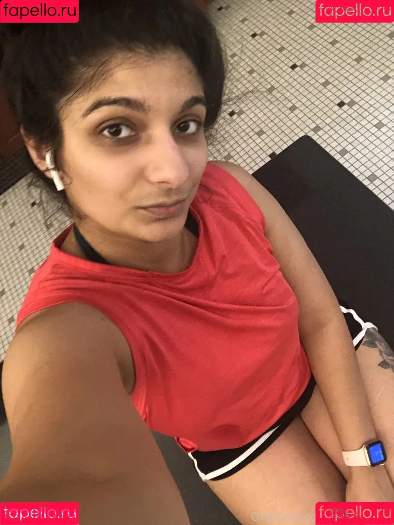 ahornypaki Onlyfans Photo Gallery 