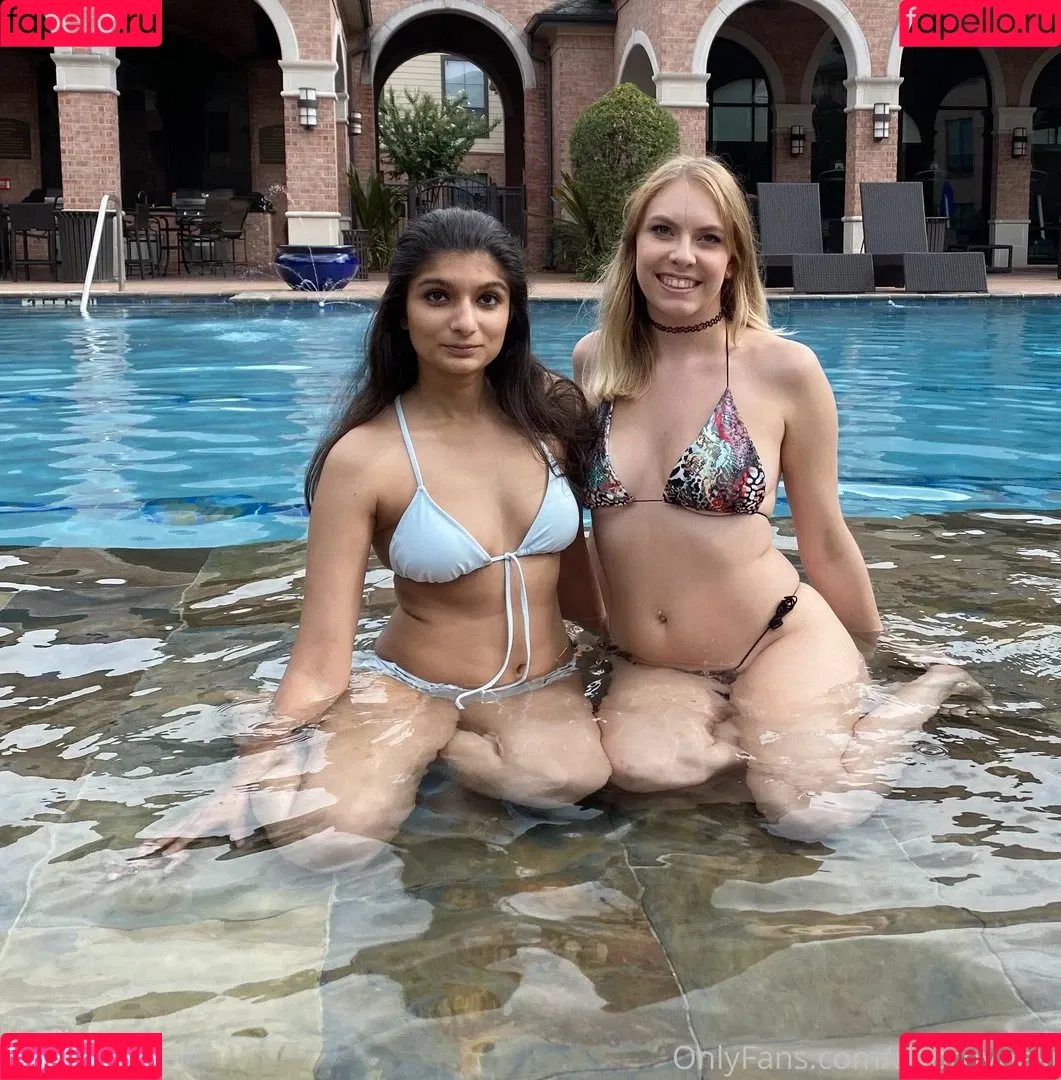 ahornypaki Onlyfans Photo Gallery 