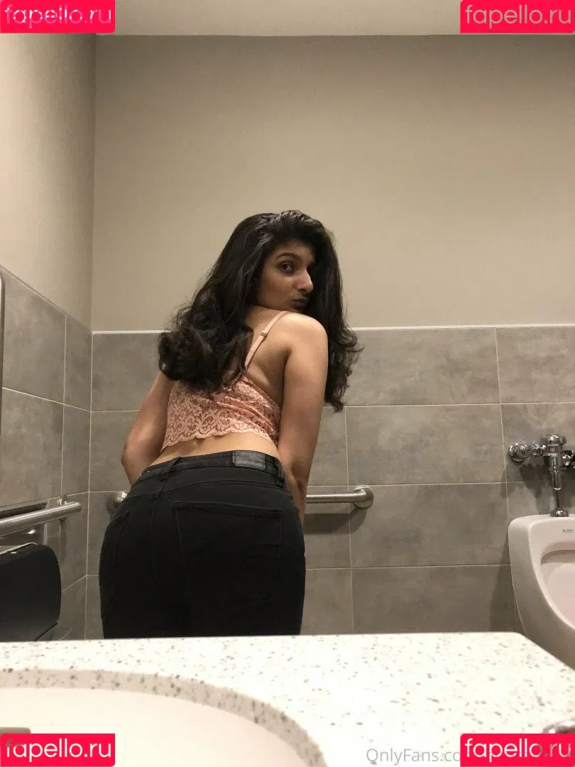 ahornypaki Onlyfans Photo Gallery 