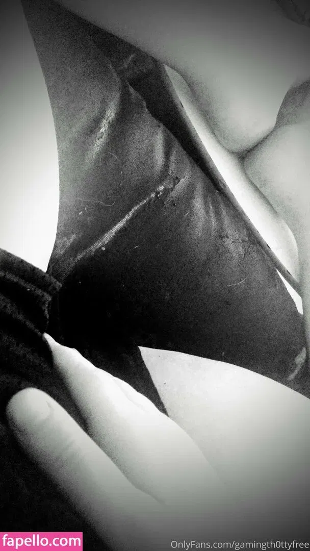 gamingth0ttyfree Onlyfans Photo Gallery 