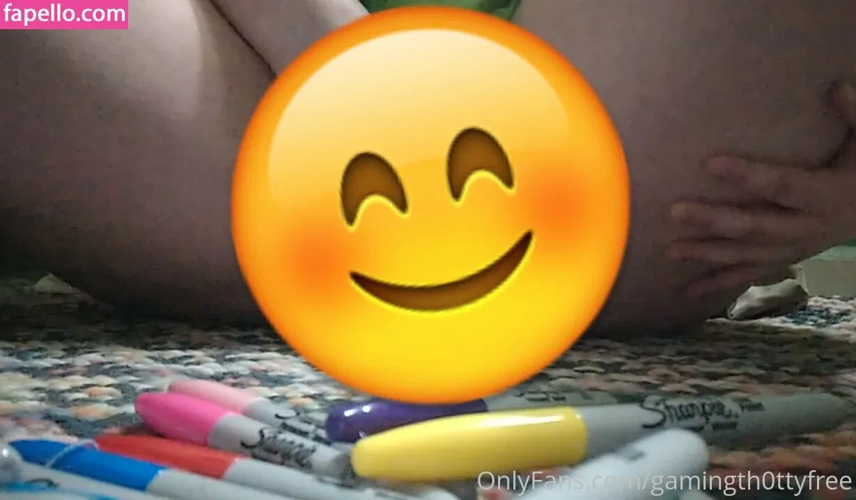 gamingth0ttyfree Onlyfans Photo Gallery 