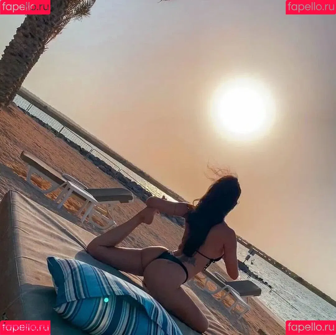 Camila Oliveira RING GIRL UFC Onlyfans Photo Gallery 