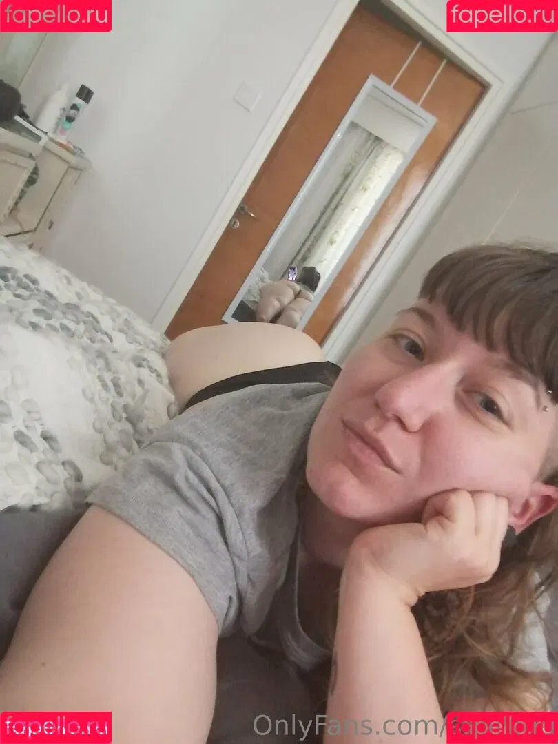 saatane Onlyfans Photo Gallery 