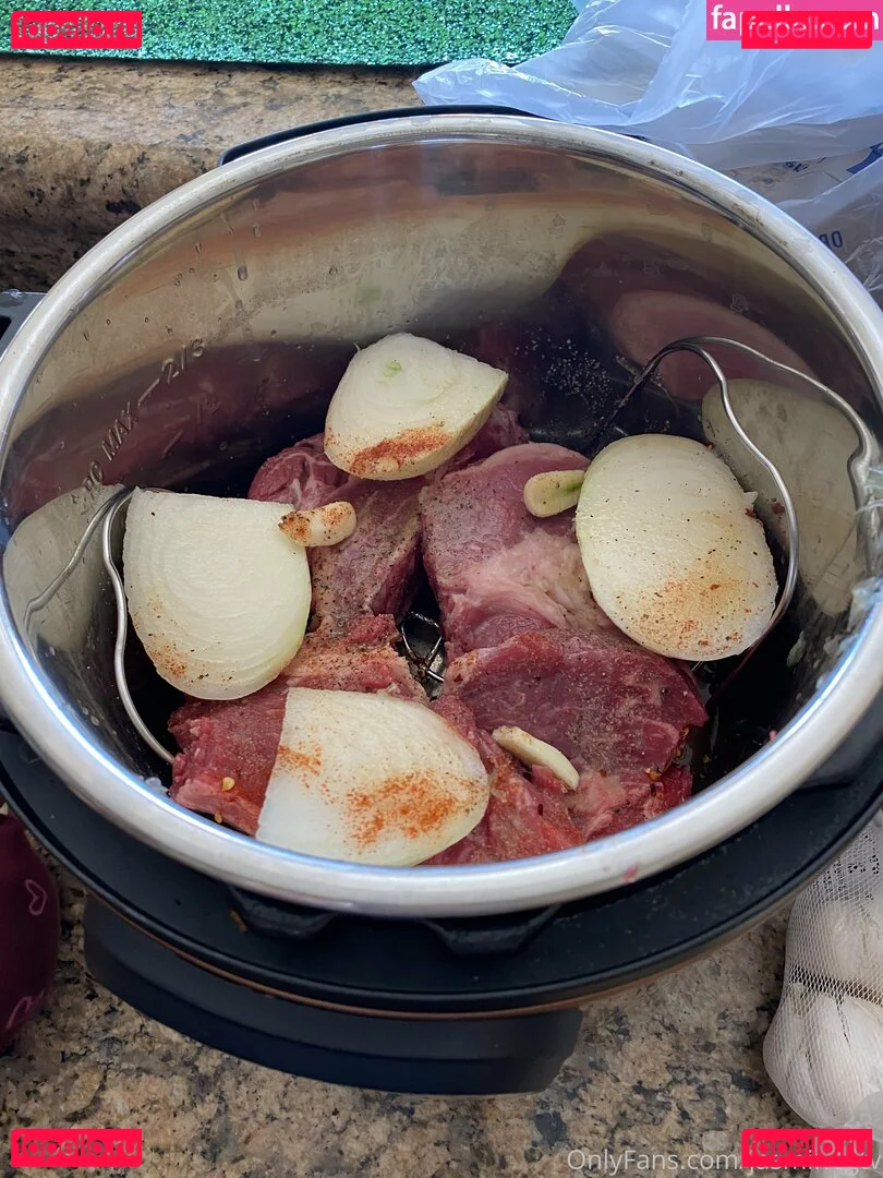 jasminegtv Onlyfans Photo Gallery 