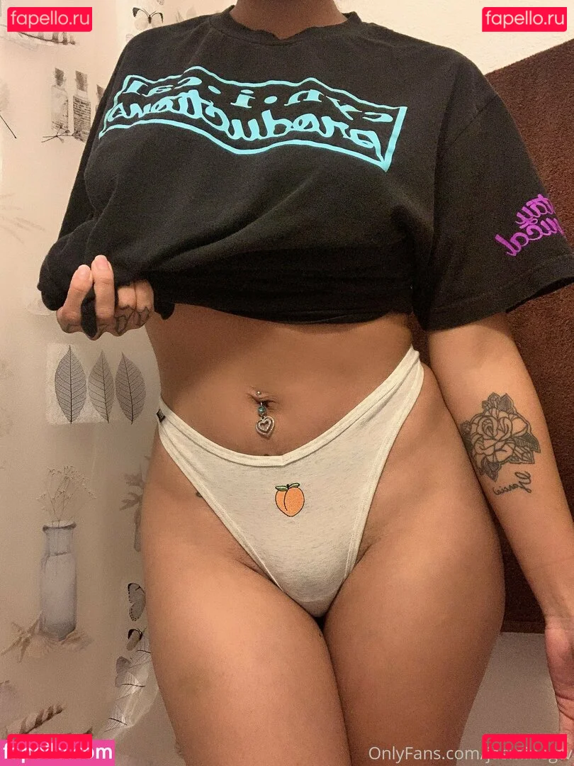 jasminegtv Onlyfans Photo Gallery 