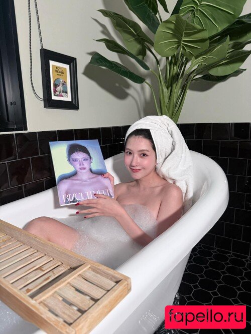 Beerpassaranan Nude Onlyfans Photo 47