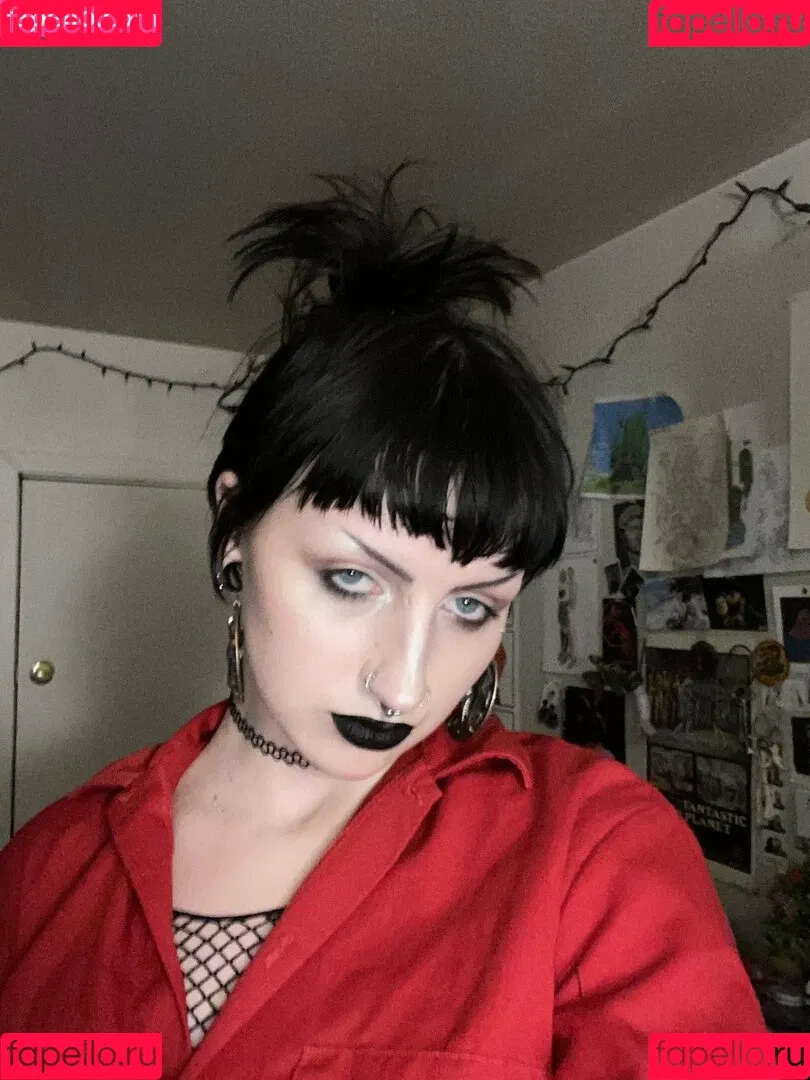 gothbimboxxx Onlyfans Photo Gallery 
