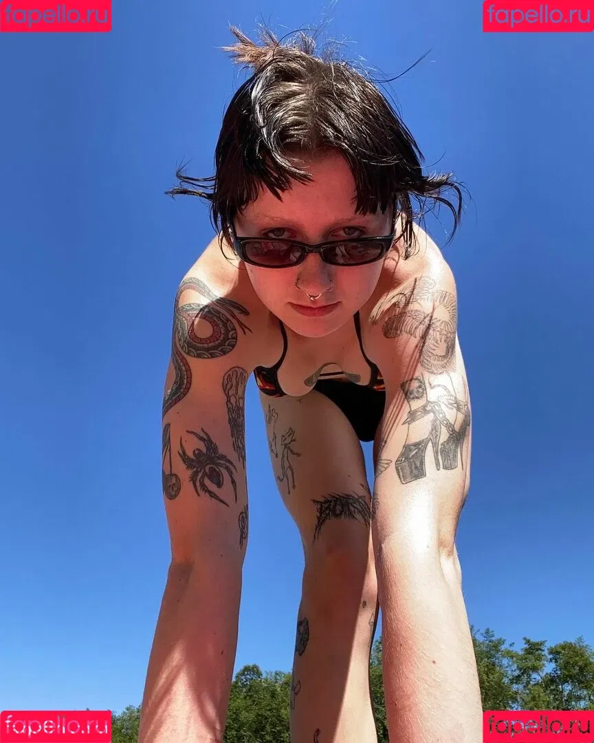 gothbimboxxx Onlyfans Photo Gallery 