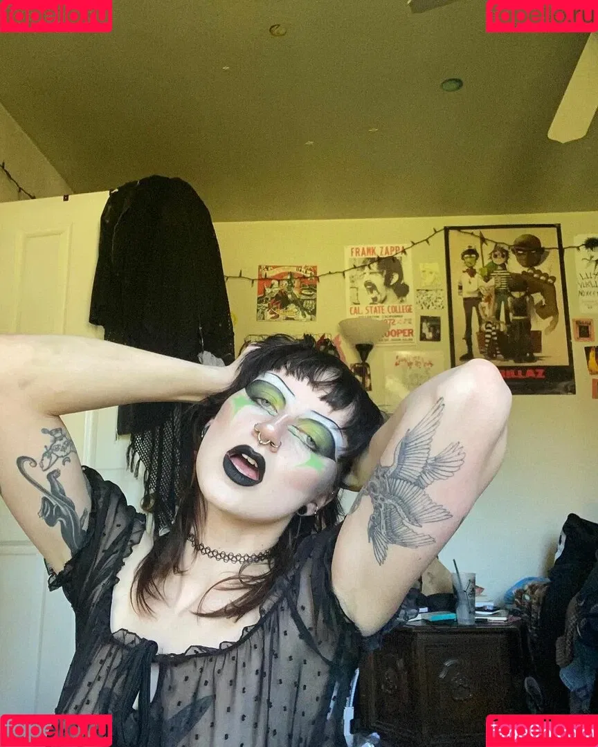 gothbimboxxx Onlyfans Photo Gallery 