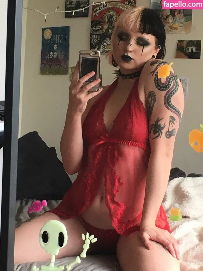 gothbimboxxx Onlyfans Photo Gallery 