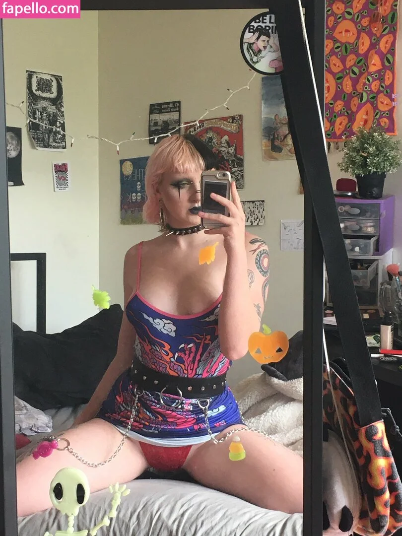 gothbimboxxx Onlyfans Photo Gallery 