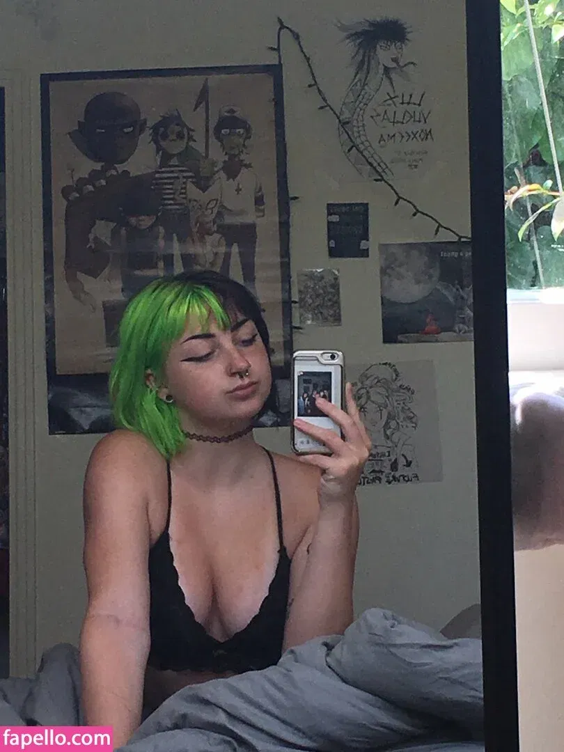 gothbimboxxx Onlyfans Photo Gallery 