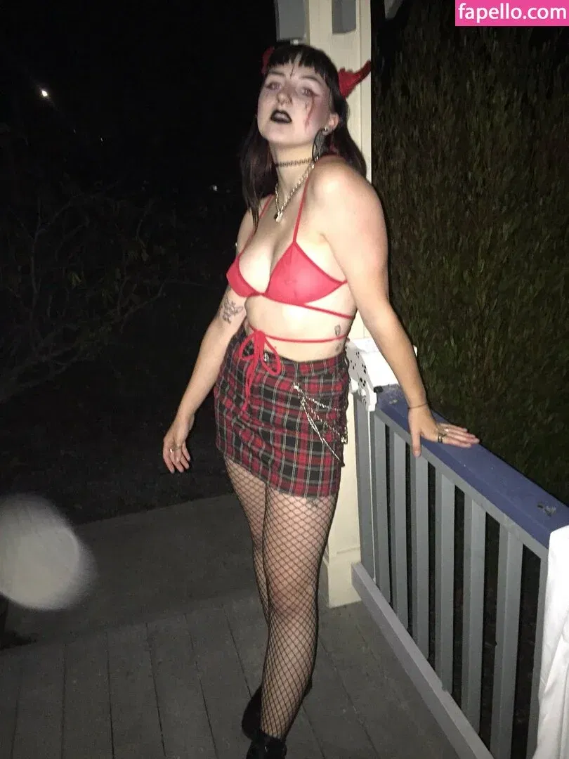 gothbimboxxx Onlyfans Photo Gallery 