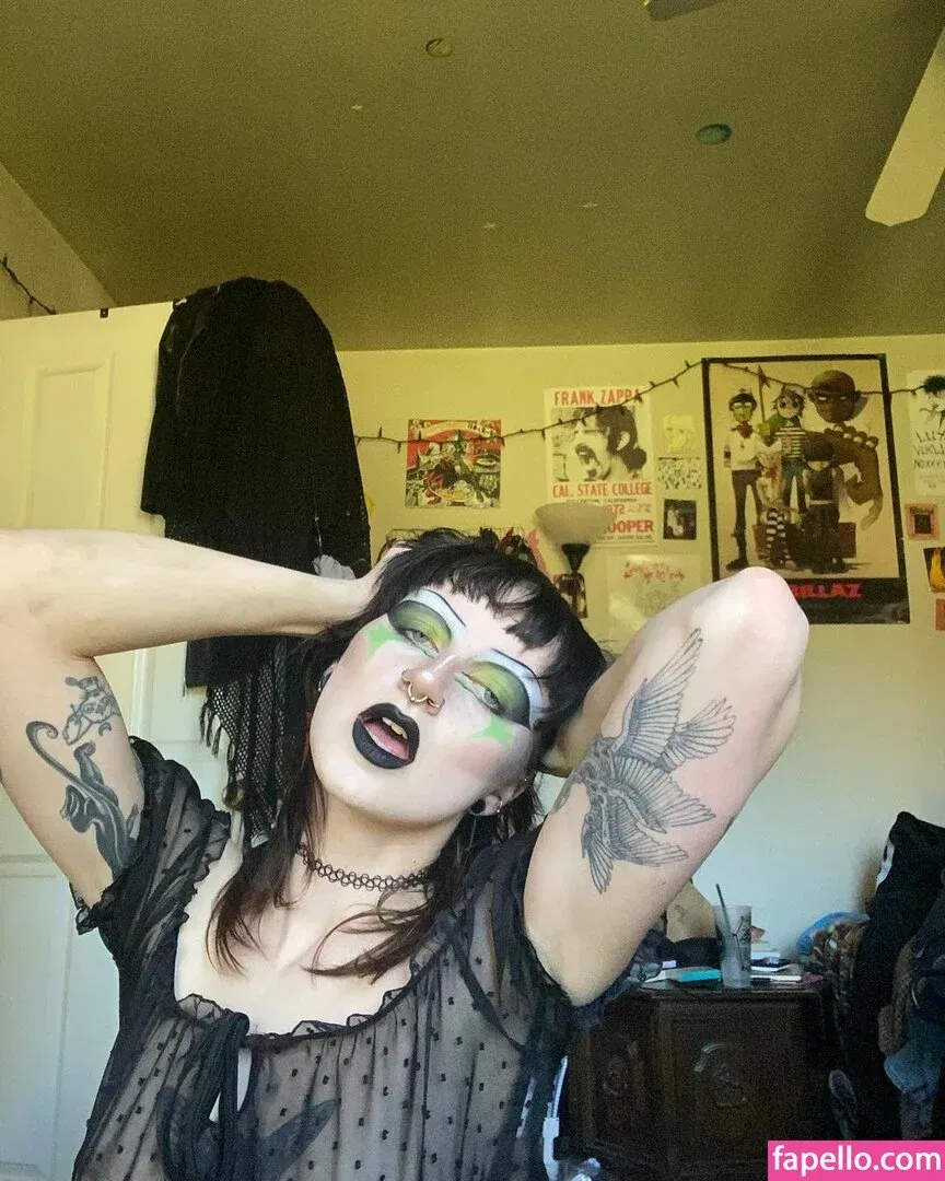 gothbimboxxx Onlyfans Photo Gallery 