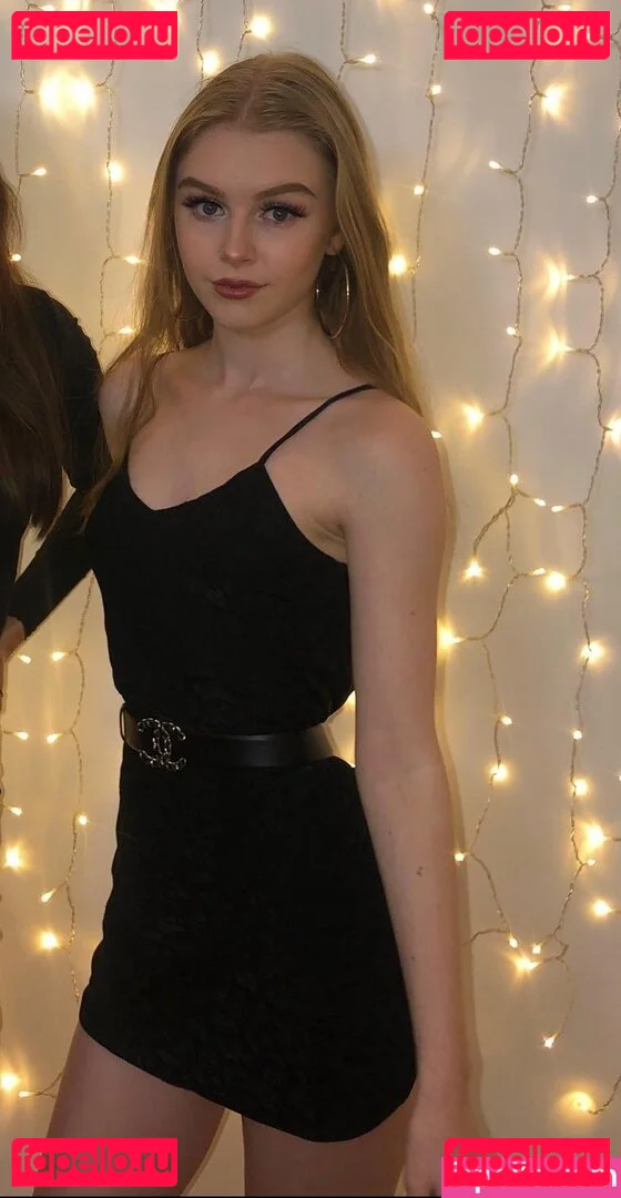 Danielle Shayes Onlyfans Photo Gallery 