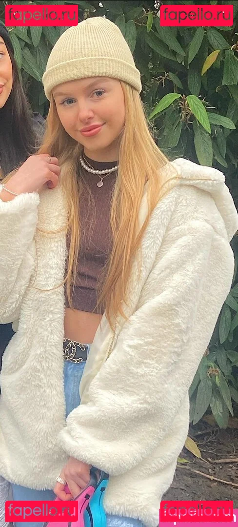 Danielle Shayes Onlyfans Photo Gallery 