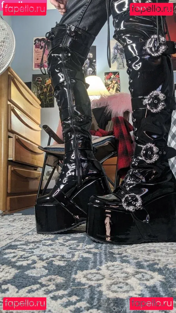 Paralllaxus Onlyfans Photo Gallery 