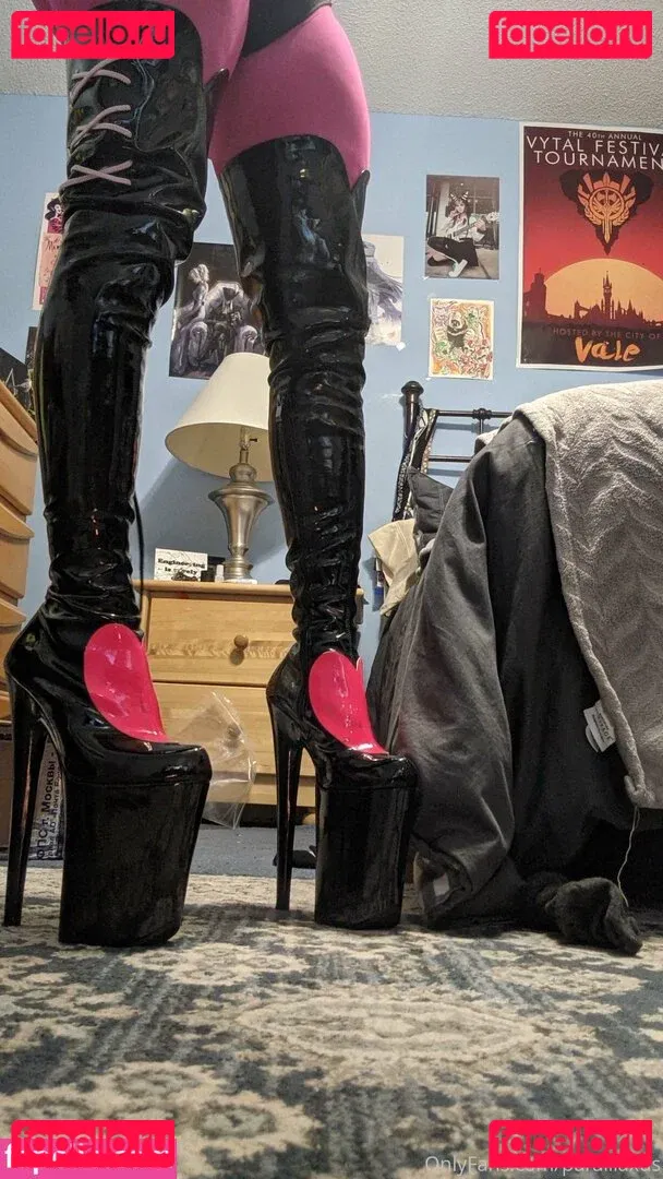 Paralllaxus Onlyfans Photo Gallery 