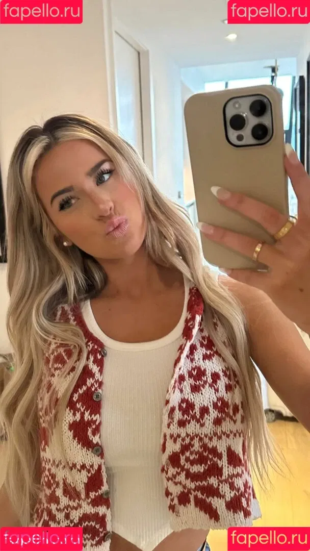 Emily Elizabeth Onlyfans Photo Gallery 