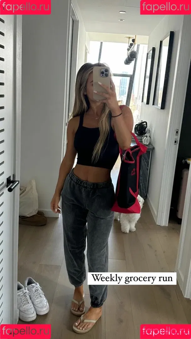 Emily Elizabeth Onlyfans Photo Gallery 