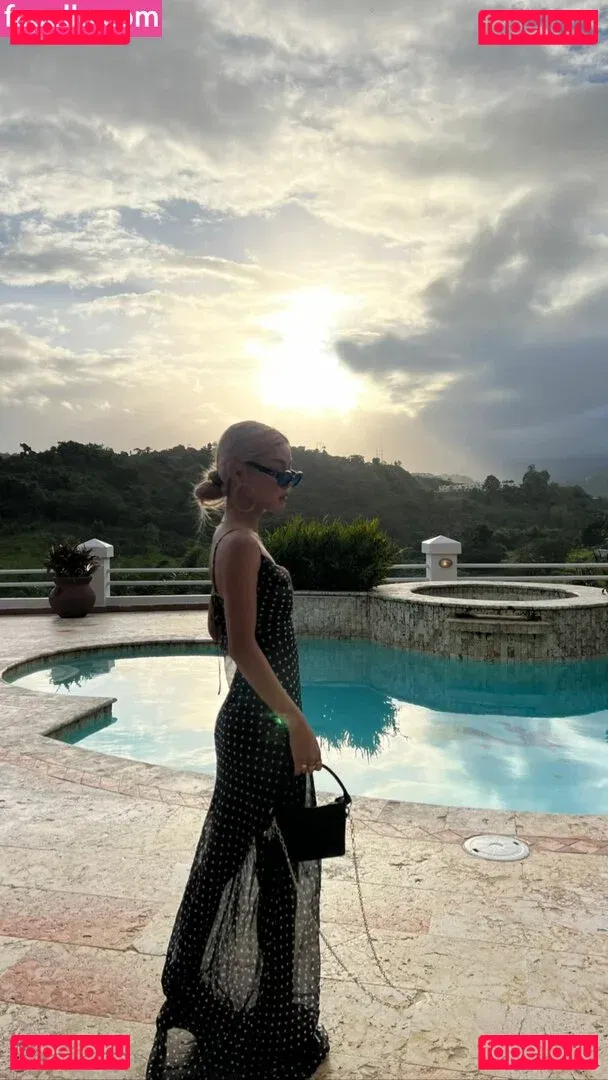 LilyMayMac Onlyfans Photo Gallery 