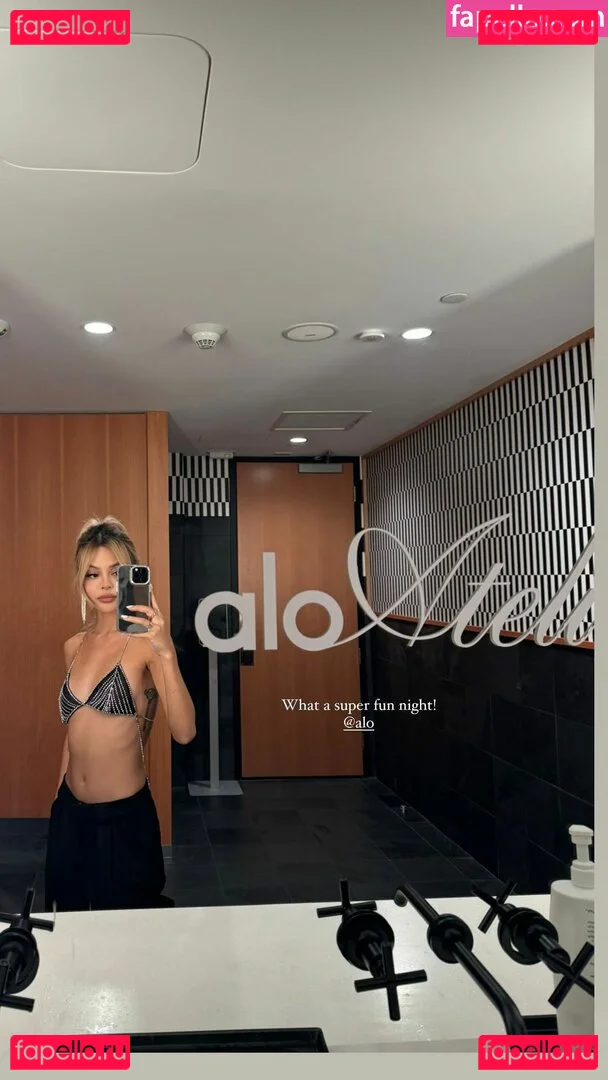 LilyMayMac Onlyfans Photo Gallery 