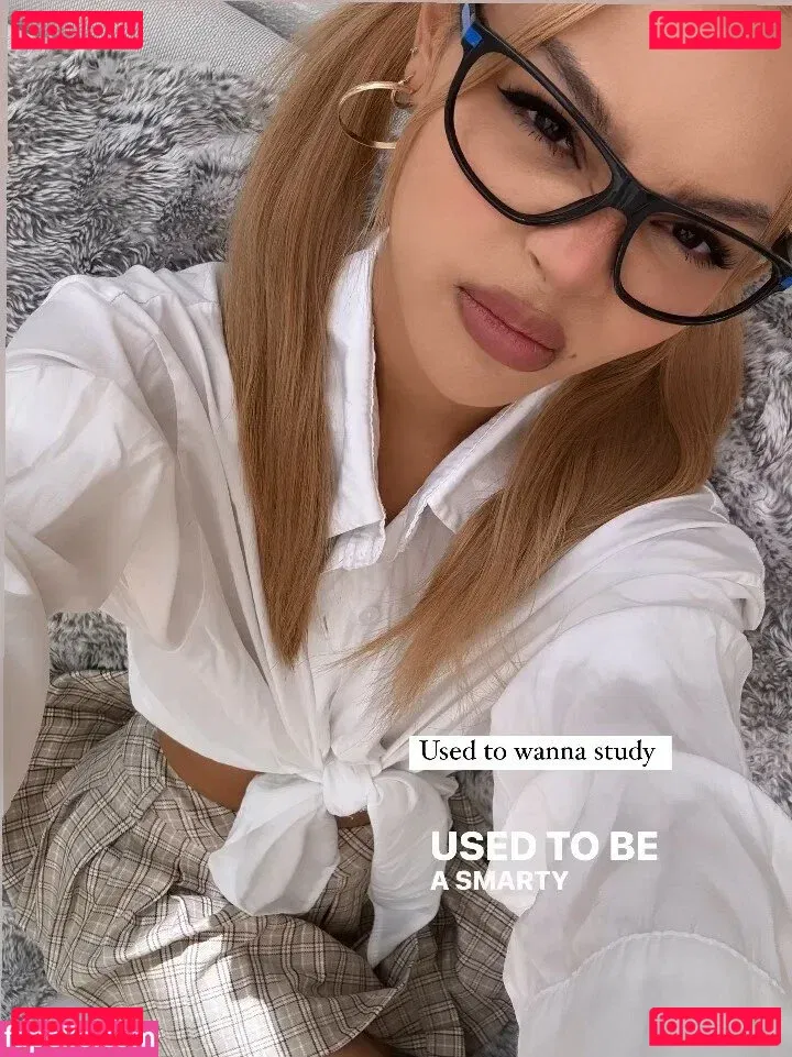 LilyMayMac Onlyfans Photo Gallery 