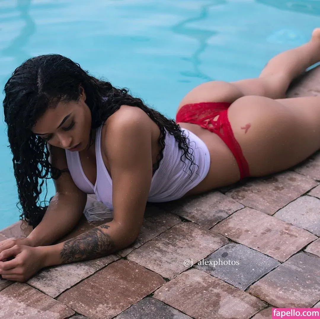 Doseofkya Onlyfans Photo Gallery 