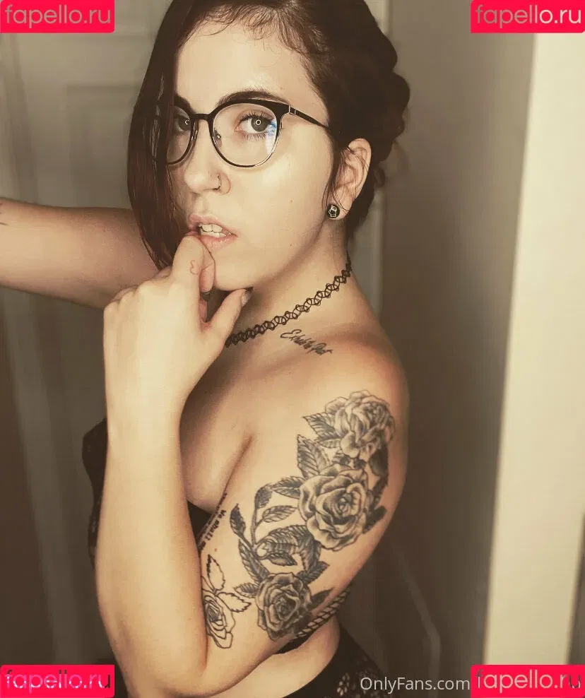 coralinebb Onlyfans Photo Gallery 