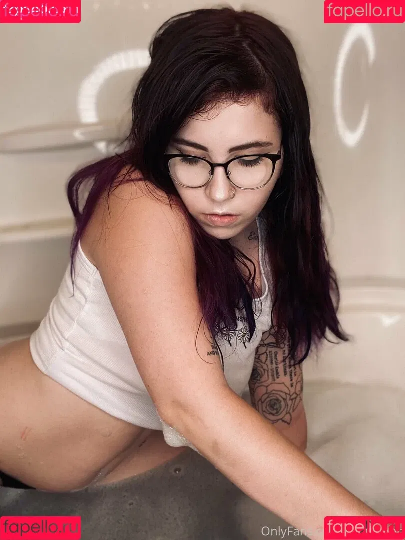 coralinebb Onlyfans Photo Gallery 