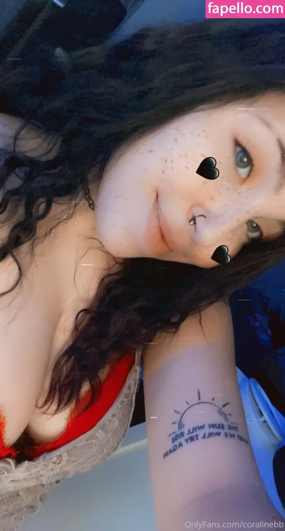 coralinebb Onlyfans Photo Gallery 
