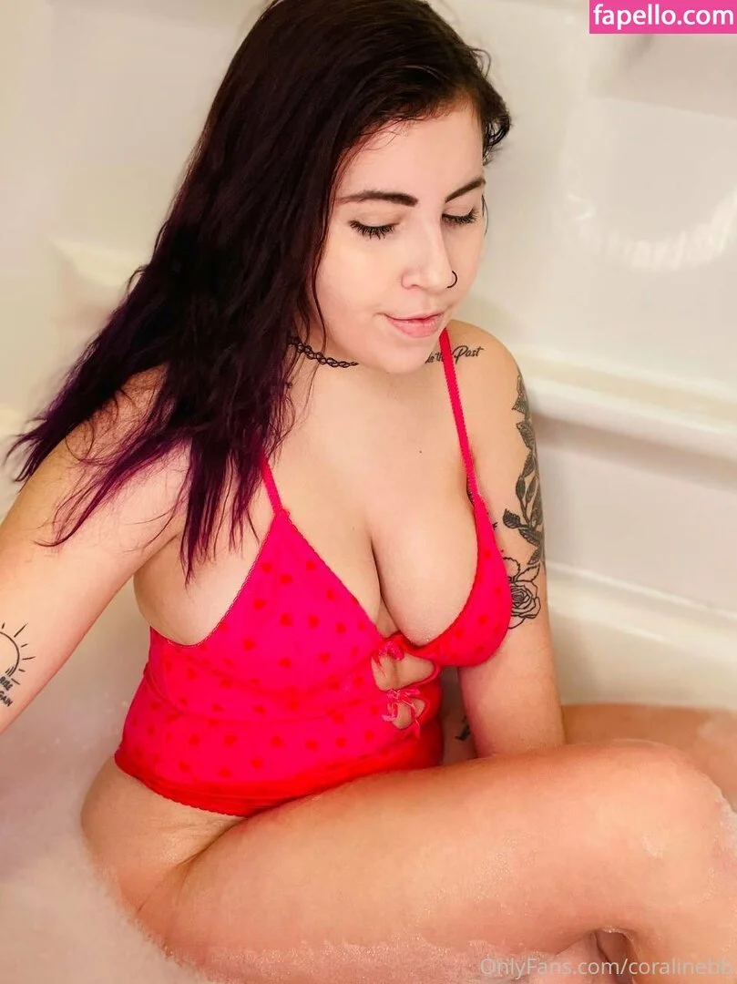 coralinebb Onlyfans Photo Gallery 